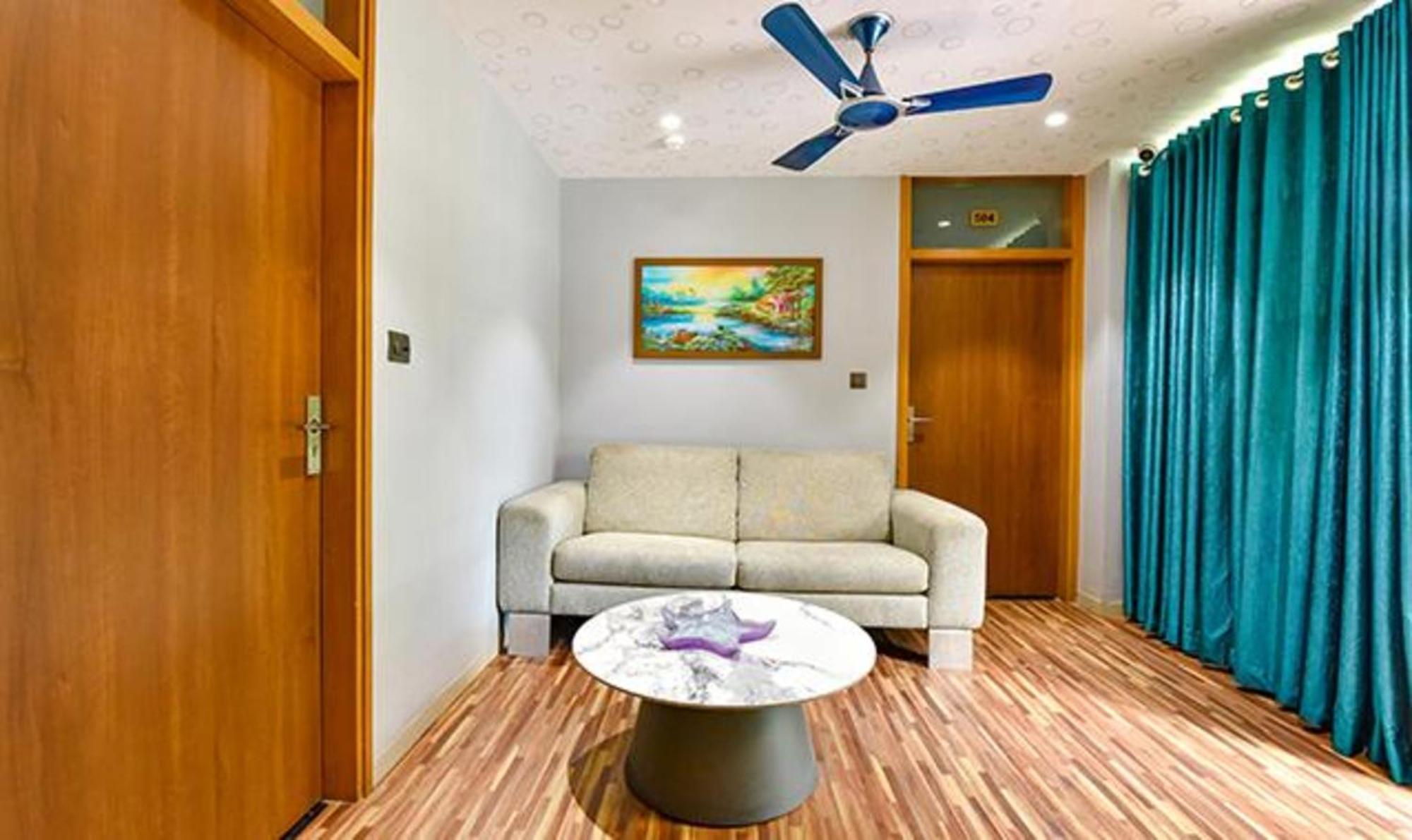 Fabhotel Siddharth Corporate - Vavol, Ґандінаґар Екстер'єр фото